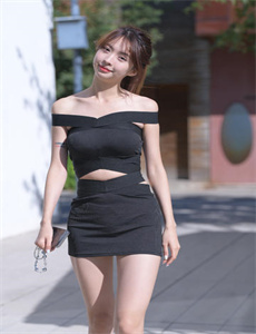 火影忍者预告-女生吃粉监控画面被发群聊开黄腔